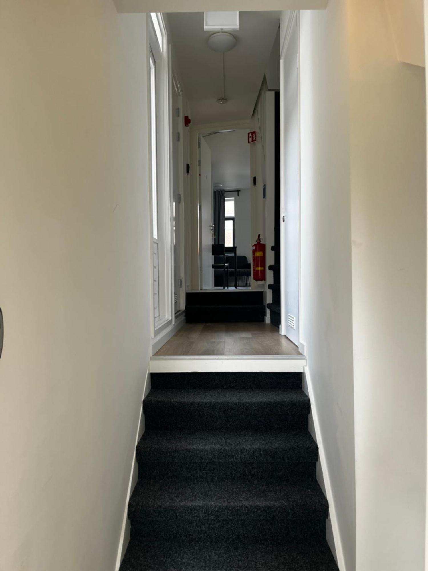 Apartement Hotel Stays By Adm Leiden Eksteriør bilde